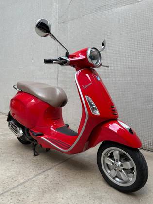 VESPA PRIMAVERA 125 